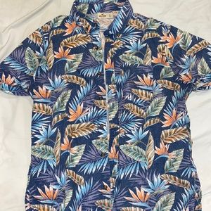 Hollister Short Sleeve Button Down Shirt